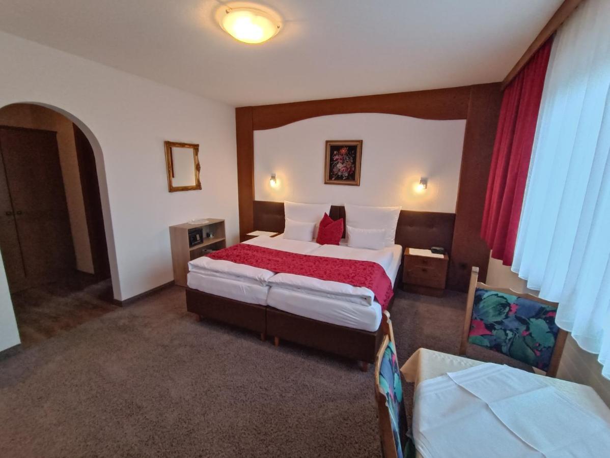 Gaestehaus Burgi Fuegen Luaran gambar