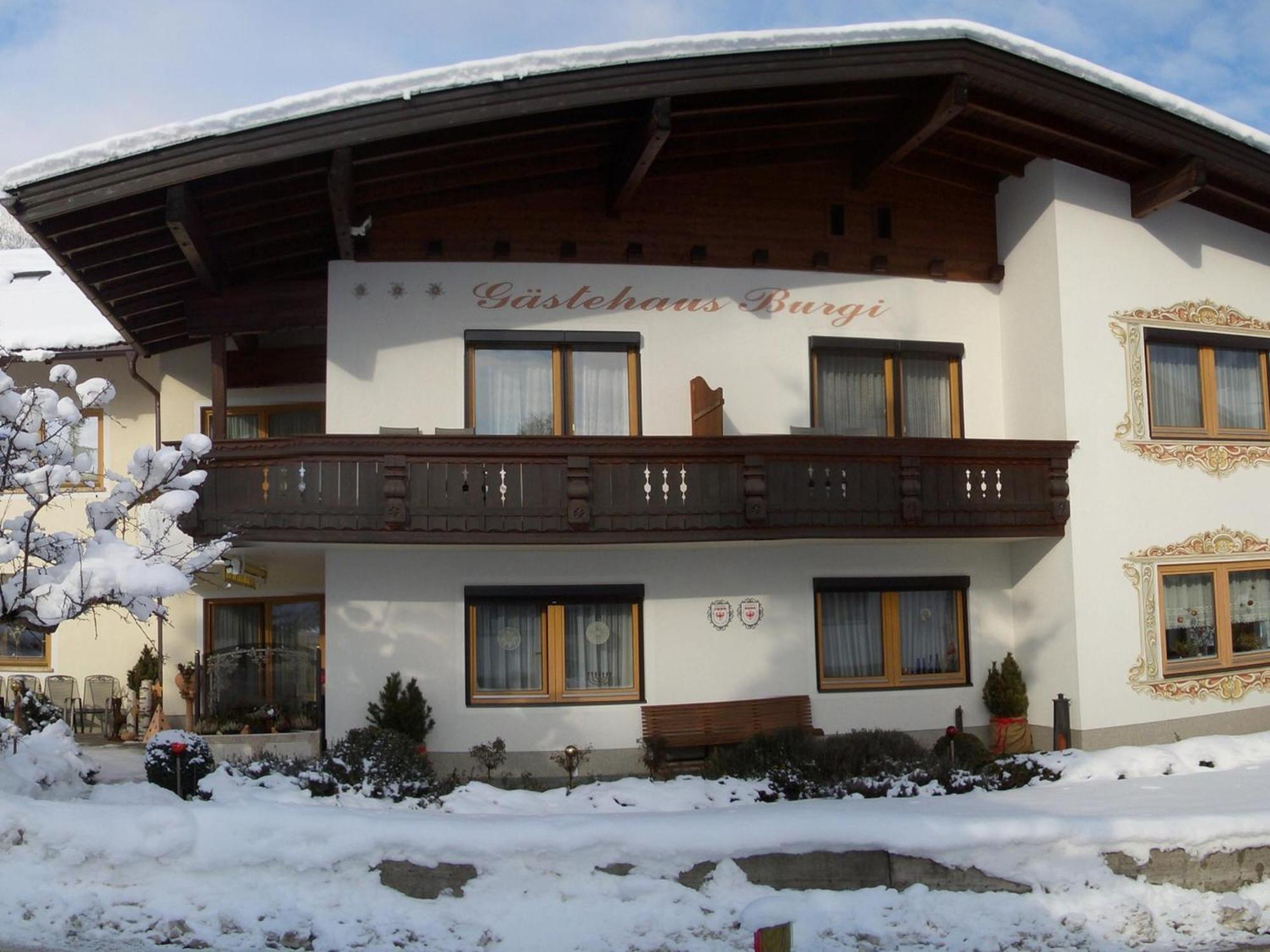 Gaestehaus Burgi Fuegen Luaran gambar