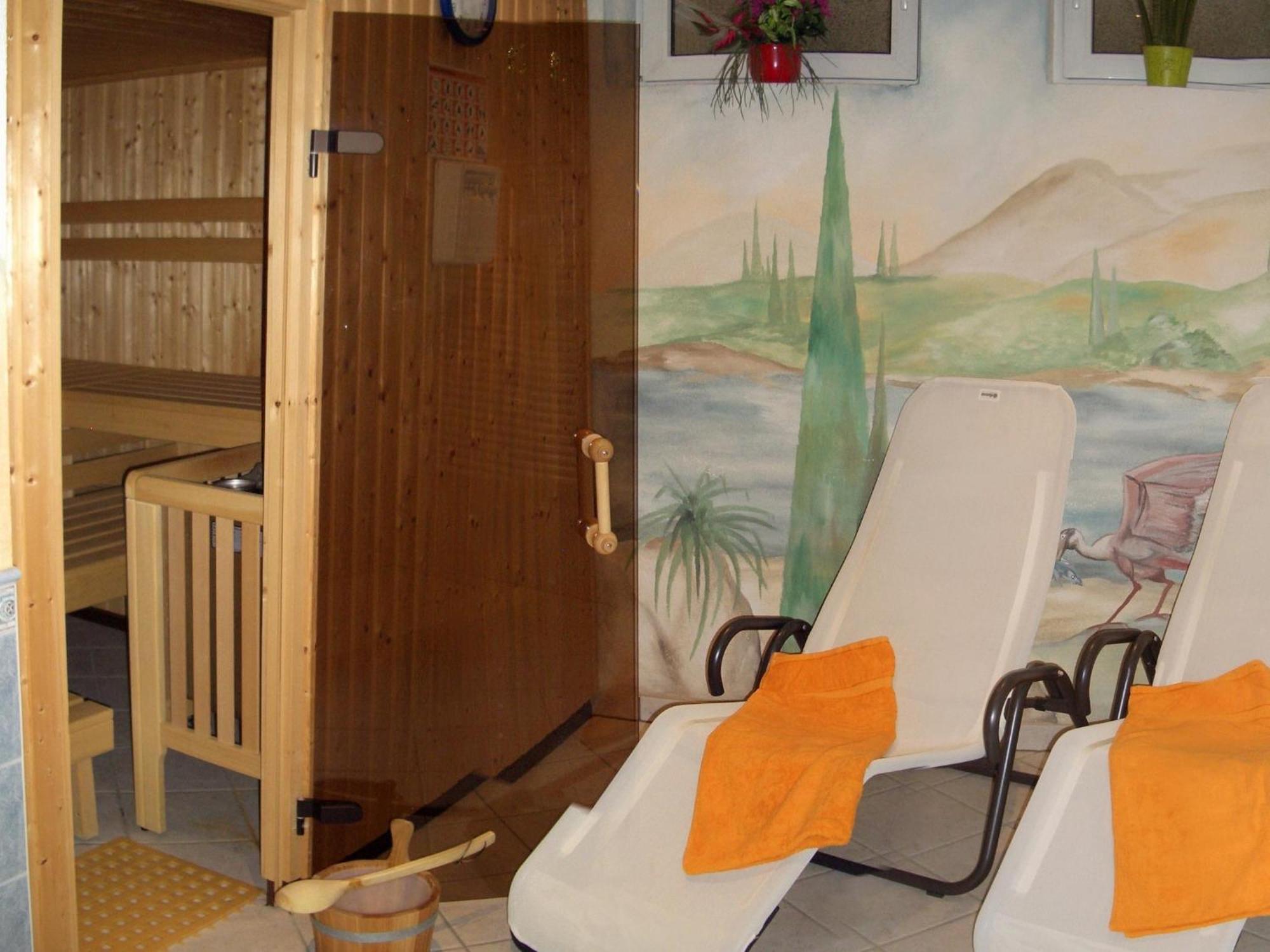 Gaestehaus Burgi Fuegen Luaran gambar