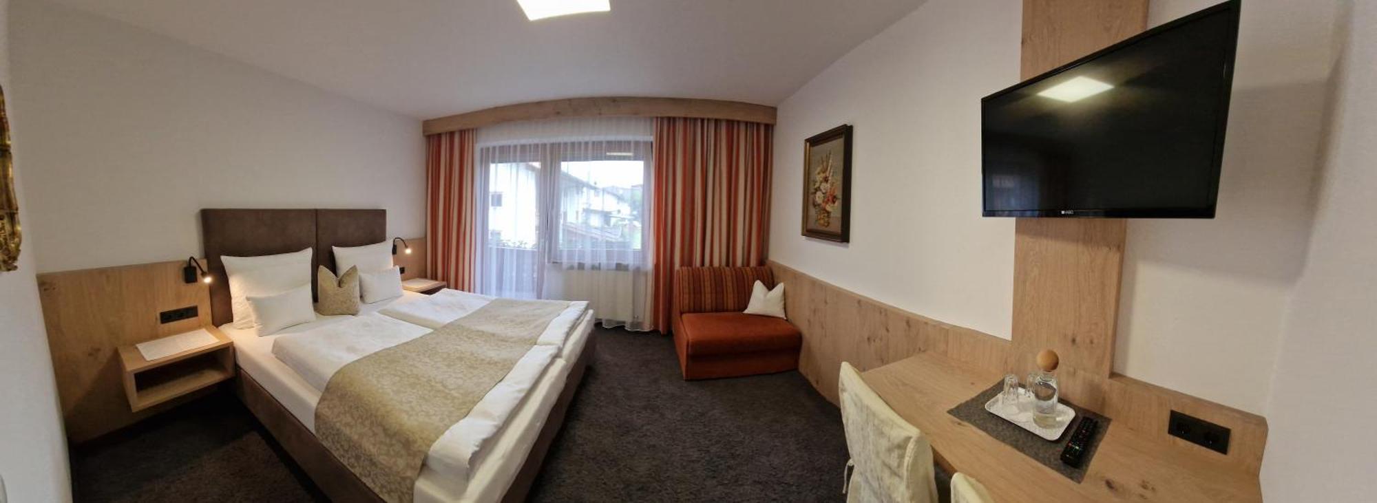 Gaestehaus Burgi Fuegen Luaran gambar